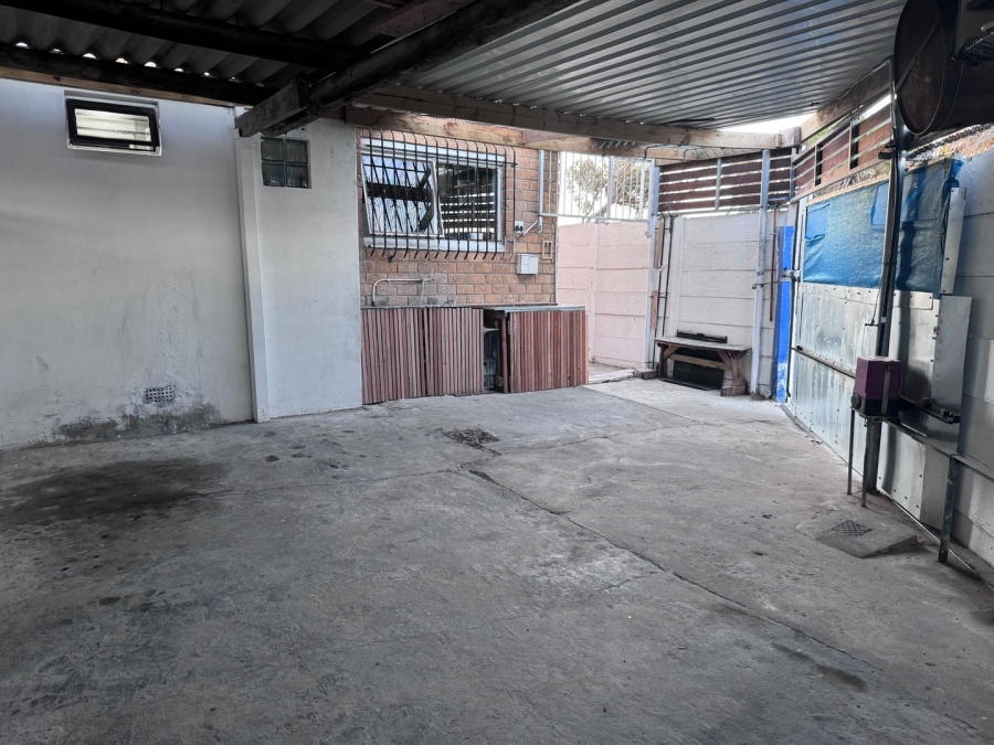 4 Bedroom Property for Sale in Westridge Western Cape